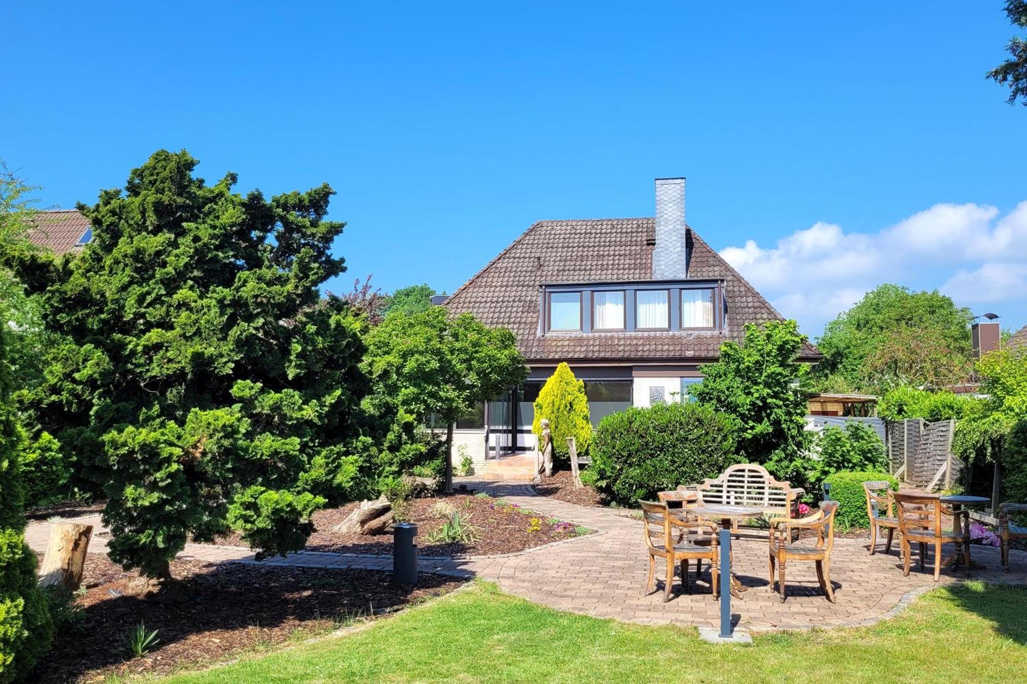 Moderne 1 Zimmer Ferienwohnung Mit Sonnenterrasse Und Parkplatz, In Ruhiger Lage, Nur Wenige Gehminuten Zum Ostsee Sandstrand 샬베우츠 외부 사진